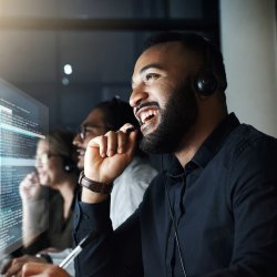 Rok 2026 očima bezpečnostních expertů Sophosu: AI, vyhoření a návrat k lidskému faktoru