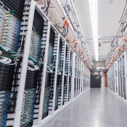 Pozvánka na konferenci: Digitální suverenita, AI a bezpečnost v kontejnerovém světě