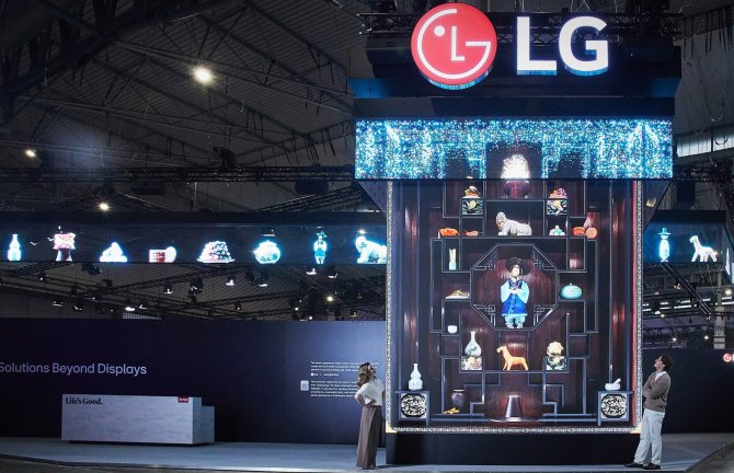LG Electronics představilo nové displeje a softwarová řešení pro B2B zákazníky