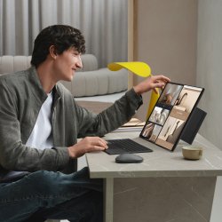 ASUS Zenbook DUO (2026) míří do Česka