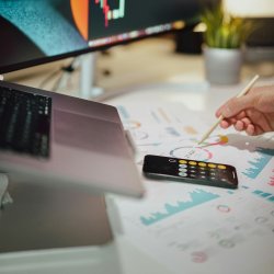 Celková důvěra v ekonomiku se v únoru mírně zvýšila