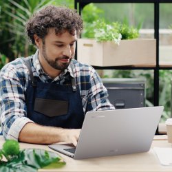 S rozvojem e-shopu roste význam komplexního řízení agendy a menší řešení přestávají stačit