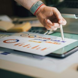 Globální výdaje na ICT se v roce 2026 vyšplhají na čtyři biliony dolarů