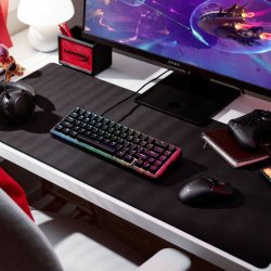 Herní klávesnice HyperX Origins 2 65 zaujme kompaktními rozměry i výměnnými kryty