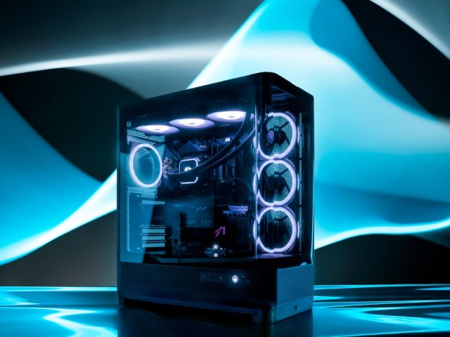 PC skříně Aquarius 8000 a ventilátory Corona 120 – nový standard pro výrazné a výkonné sestavy od ENDORFY