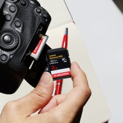 SanDisk představil novou kartu CFexpress 4.0 a vylepšené SD karty V90 a V60