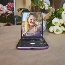 Motorola představila tři nové véčkové modely řady razr 70
