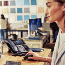 HP Poly Edge řady V: telefony pro jasnou a bezpečnou komunikaci