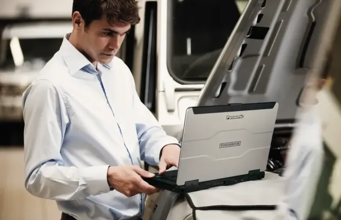Red Hat a Panasonic spolupracují na zlepšení odolnosti a bezpečnosti edge zařízení