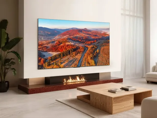 TCL představilo SQD-Mini LED televizor C8L s prémiovým obrazem a zvukem
