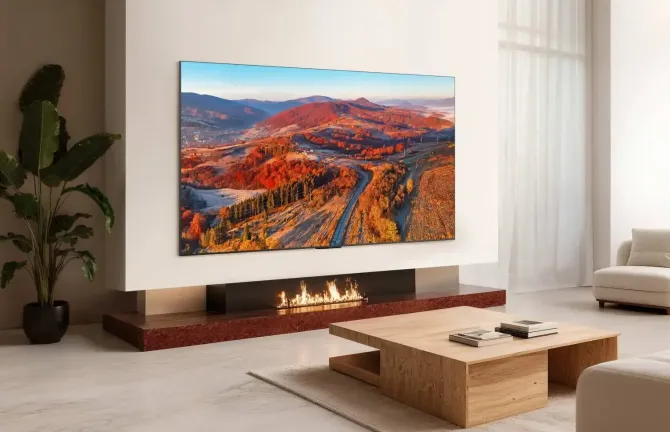 TCL představilo SQD-Mini LED televizor C8L s prémiovým obrazem a zvukem