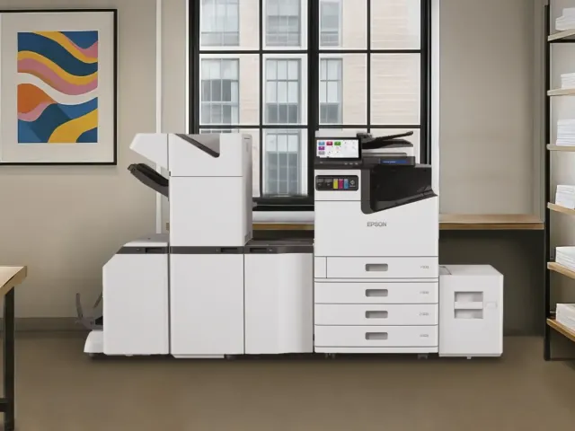 Epson rozšířil nabídku firemních tiskáren o novou vlajkovou barevnou inkoustovou A3 multifunkci