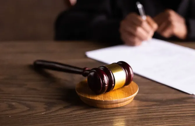 Zvrat v e-commerce: Vrchní soud zrušil rozsudek ve sporu Mironetu s Allegrem