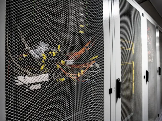 Kvůli klimatickým rizikům je ohrožena více než polovina finanční hodnoty evropských AI datových center