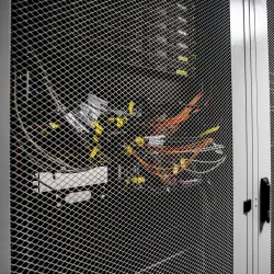 Kvůli klimatickým rizikům je ohrožena více než polovina finanční hodnoty evropských AI datových center