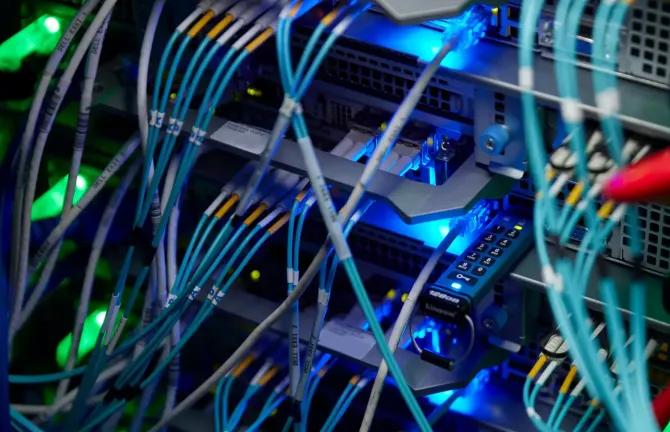 Téměř osm tisíc obětí ransomwaru za rok 2025: „kvantoví“ útočníci sbírají šifrovaná data už dnes