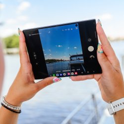 Prodej skládacích smartphonů se do roku 2028 zdvojnásobí