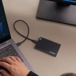 Samsung představil SSD disky P9 a P7 s rozhraním USB4