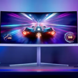 Nový zakřivený monitor Philips Evnia zaujme 200Hz frekvencí, Ambiglow a rozhraním USB-C