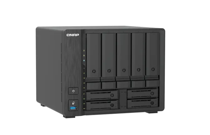 QNAP: úložiště TS-h966TX