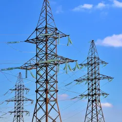 Kybernetické incidenty v ČR v září: Hacktivisté útočili na státní správu, energetiku i dopravu