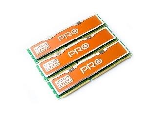 Goodram DDR3 2000 MHz.