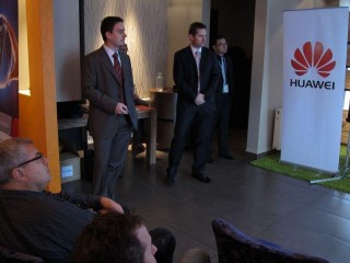 David Arzt (vlevo) a Petr Matalík z Huawei