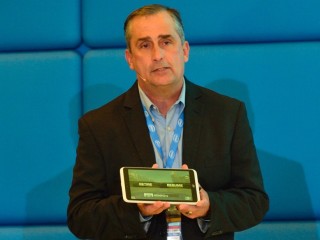 Brian Krzanich, CEO společnosti Intel, při představení novinek