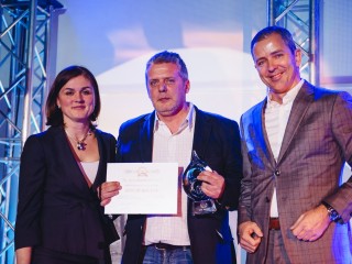 Z ľavej strany Erika Lindauerová (HP Slovensko), Jozef Hegyi (ASBIS SK) a Martin Sůra (HP Slovensko)