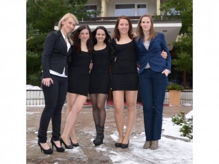 Marketingová manažérka Jana Bobelová (vpravo) a ďalšie dievčatá z Westechu