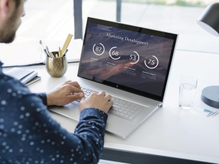 HP Envy 17