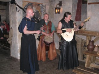 Hudební doprovod zajistila kapela Bohemian bards