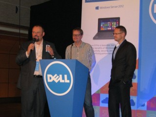 Vlevo Ondřej Bačina, enterprise solutions marketing manager v Dellu, se zástupci společnosti Master Internet