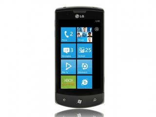 LG Optimus 7 (LG E900)