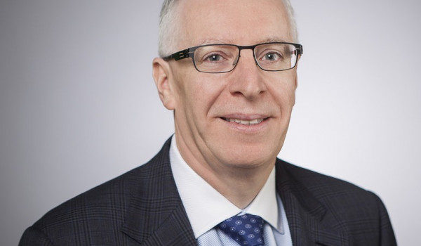 Denis Cashman, finanční ředitel EMC Information Infrastructure