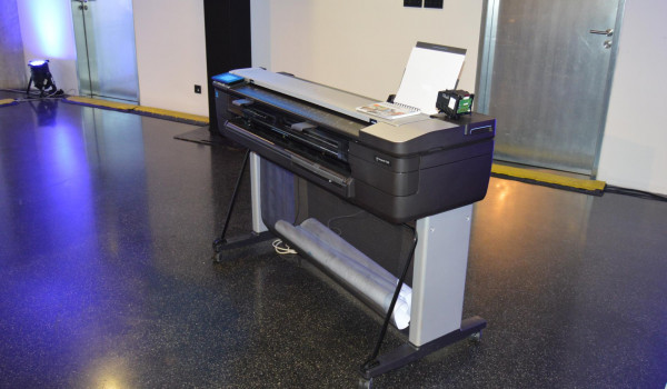 HP DesignJet T830