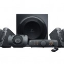 Logitech Surround Sound Speakers Z906 je následníkem reproduktorového systému Logitech Z-5500
