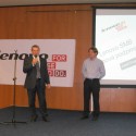 Vlevo Petr Toman (country manažer společnosti Lenovo), vpravo Josef Chvála (SMB sales representative společnosti Lenovo)
