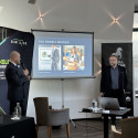 Vlevo Krzysztof Konieczny, CEO společnosti Sun Capital, a vpravo Marek Prorok,  sales manager projektu Company (Un)Hacked v Zebra systems